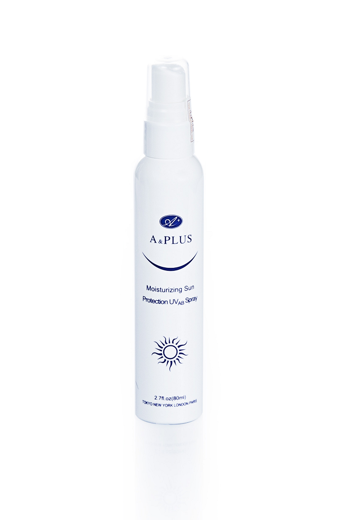 Chai xịt chống nắng và dưỡng ẩm SPF35-Moisturizing Sun Protection Uvab Spray SPF 35